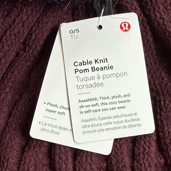 Lululemon NWT Cable Knit Pom Beanie Maroon - Picture 4 of 4